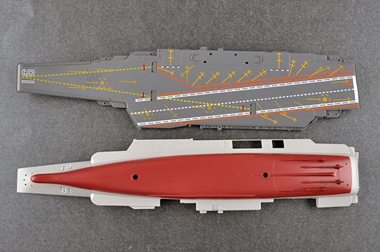 Сборная модель 1/1000 авианосец ВМС Китая "Ляонин" CV-16 LiaoNing Trumpeter 07313