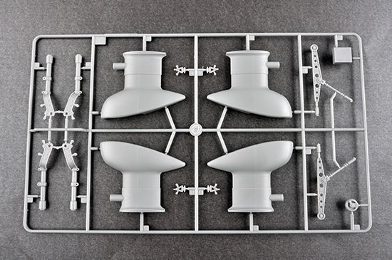 Сборная модель 1:24 немецкий пикирующий бомбардировщик Ju-87B-2 Trumpeter 02421