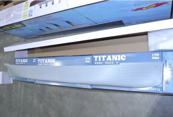 Збірна модель 1/200 корабель Titanic (with LED's) Trumpeter 03719