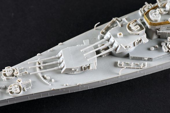 Сборная модель 1/700 линкор USS Missouri BB-63 Trumpeter 06748
