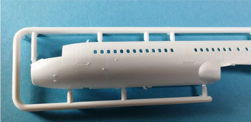 Стартовий набір для моделізму Літака Airbus A321 Neo 1: 144 Revell 64952
