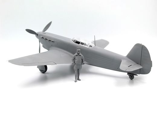 Сборная модель 1/32 самолет Нормандия-Неман. Самолет Марселя Лефевра ICM 32092