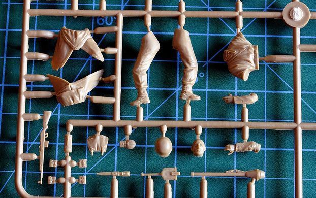 Figures 1:35 German Infantry, Western Europe MASTER BOX 3584