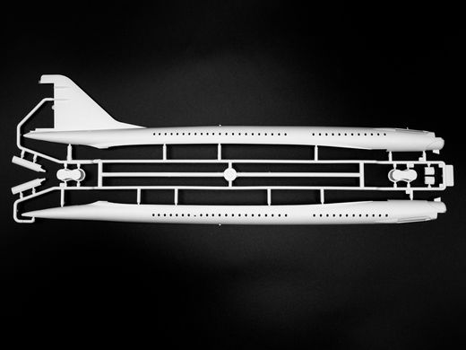 Prefab model 1/144 aircraft Tupolev-144D, Soviet supersonic passenger aircraft ICM 14402