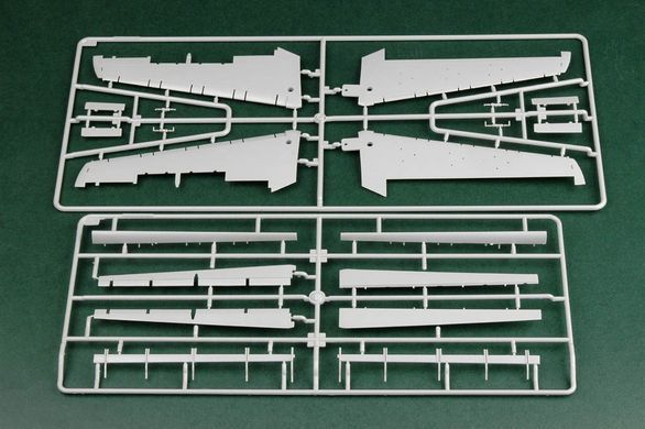 Assembled model 1:48 aircraft EF-111 Raven Hobby Boss 80352