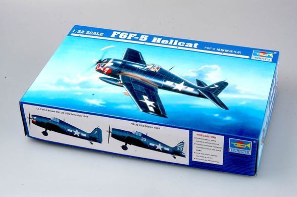 Assembled model 1:32 aircraft Grumman F6F-5 Hellcat Trumpeter 02257
