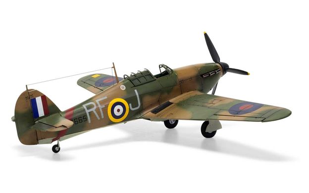 Assembled model 1/48 Hawker Hurricane Mk.1 Airfix A05127A