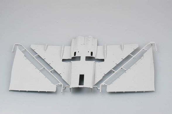 Сборная модель 1:32 самолет EF-2000A Eurofighter Typhoon Trumpeter 02278