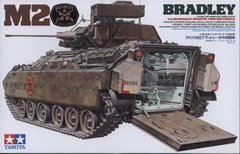 Збірна модель 1/35 Бойова машина піхоти U.S. M2 Bradley IFV Tamiya 35132