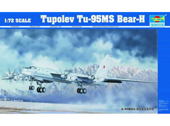 Prefab model 1/72 aircraft bomber Tupolev Tu-95 MS Bear H Trumpeter 01601