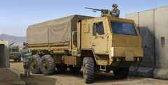 Збірна модель автомобіль 1/35 M1083 FMTV Cargo Truck w/ Armor Cab Trumpeter 01008