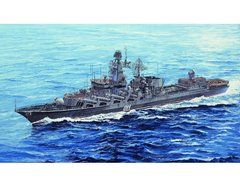 Сборная модель 1/700 крейсера типа «Слава» Устинов Navy Cruiser Marshal Ustinov Trumpeter 05722