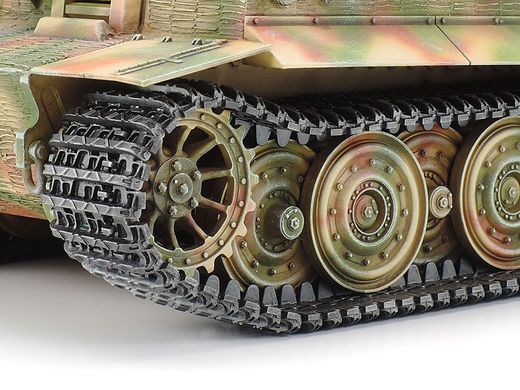 Збірна модель 1/35 танк Pz.Kpfw.VI Ausf.E Sd.Kfz.181 Tiger I Tamiya 35146