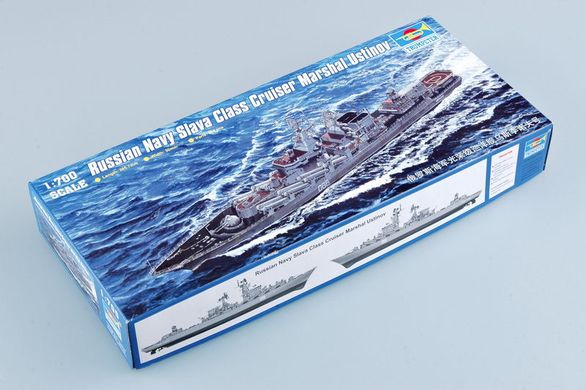 Збірна модель 1/700 крейсер типу «Слава» Устинов Navy Cruiser Marshal Ustinov Trumpeter 05722