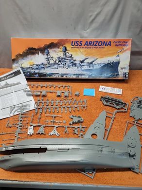 Збірна модель 1/426 лінкор USS Arizona Revell 10302