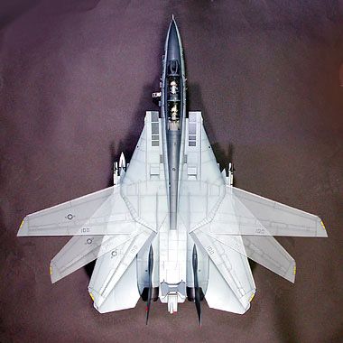 Сборная модель 1/32 реактивный самолет Grumman F-14A Tomcat Black Knights Tamiya 60313