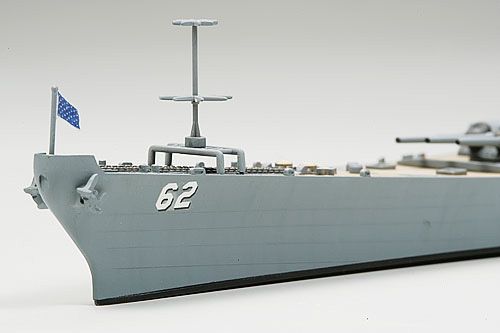 Збірна модель 1/700 військовий лінкор ВМС США Нью-Джерсі BB-62 Tamiya 31614