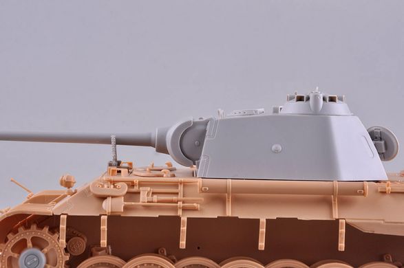 Сборная модель 1/35 танк Panzerkampfwagen V Ausf.A (ранняя версия) Hobby Boss 84506