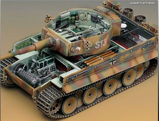 Сборная модель 1/35 танк GERMAN TIGER-I Early Production Version Academy 13239
