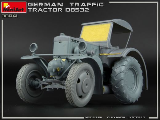 Збірна модель 1/35 німецький транспортний трактор D8532 MiniArt 38041
