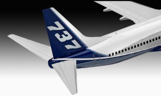 Prefab model 1/288 plane Boeing 737-800 Revell 03809