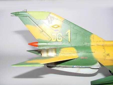 Сборная модель 1:32 самолет Mig-21 MF Trumpeter 02218