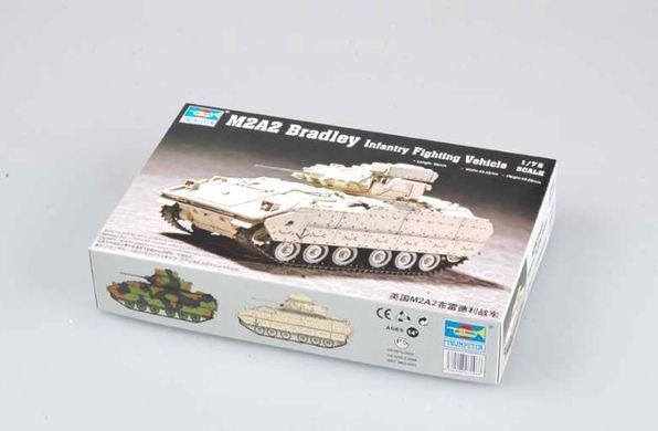 Сборная модель 1:72 боевая машина пехоты M2A2 Bradley Infantry Fighting Vehicle Trumpeter 07296