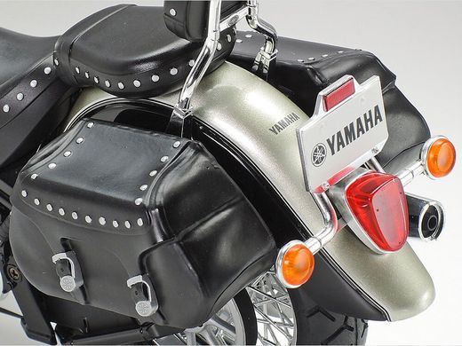 Сборная модель 1/12 мотоцикл Yamaha XV1600 RoadStar Custom Tamiya 14135