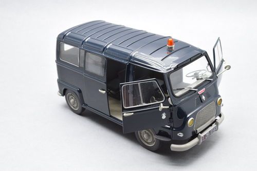 Prefab model 1/24 minibus Renault Estafette Gendarmerie - Starter kit Heller 56742
