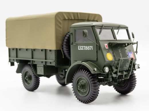 Збірна модель 1/35 Модель W.O.T. 8, Британський грузовий автомобіль 2СВ ICM 35590