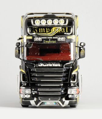 Збірна модель 1:24 вантажівка Scania R730 V8 &ldquo;Imperial&rdquo; Italeri 3883