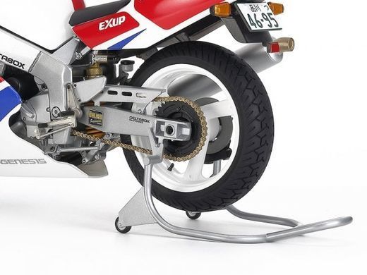 Збірна модель 1:12 мотоцикл Yamaha FZR750R (OW01) Tamiya 14058