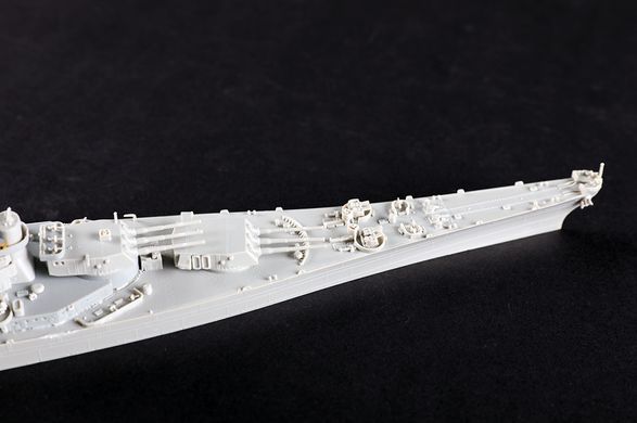 Збірна модель 1/700 американський лінкор Айова USS Iowa BB-61 Trumpeter 06749
