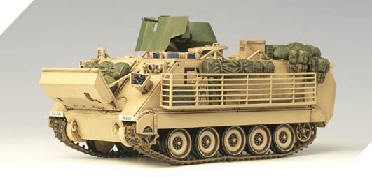 Assembled model 1/35 armored personnel carrier M113A3 "IRAQ 2003" Academy 13211