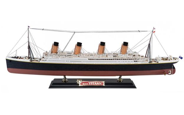 Prefab Model 1/400 Ocean Liner RMS Titanic Starter Kit Airfix A50146A