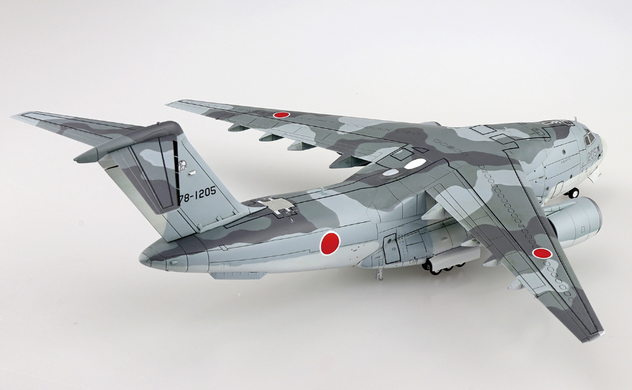 Сборная модель 1/144 самолет J.A.S.D.F. Transporter C2 Aoshima 05508