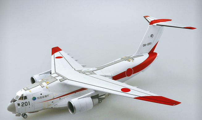 Сборная модель 1/144 самолет J.A.S.D.F Transporter C-2 Prototype Aoshima 05510