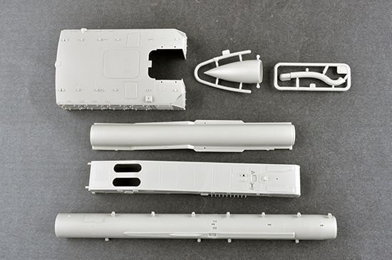 Сборная модель 1:35 5В28 5П72 Пусковая установка ЗРК-5 "Оборок" Trumpeter 09550