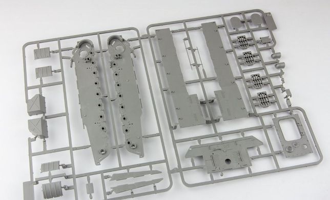Збірна модель 1:35 німецький середній танк Pz.Kpfw.V Sd.Kfz. 171 Panther Ausf. A Early Takom 2174