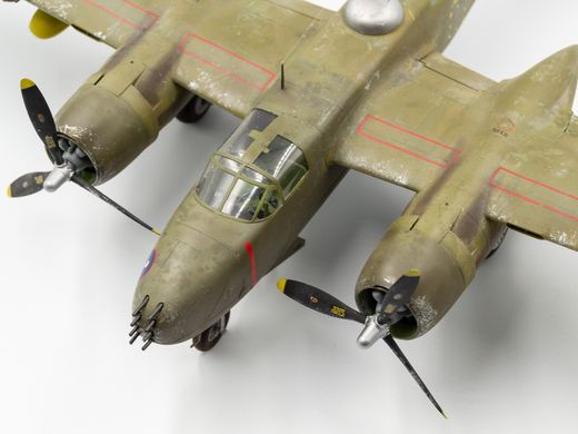 Сборная модель 1/48 самолет B-26B-50 Invader, Американский бомбардировщик войны в Корее ICM 48281