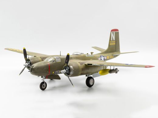 Сборная модель 1/48 самолет B-26B-50 Invader, Американский бомбардировщик войны в Корее ICM 48281