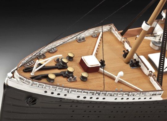 Збірна модель 1/400 корабля R.M.S. Titanic 100th Anniversary Edition Revell 05715