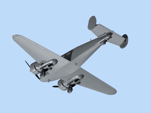 Сборная модель 1/48 самолет C18S, Американский пассажирский самолет ICM 48185