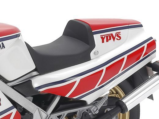 Збірна модель 1:12 мотоцикл Yamaha RZV500R Tamiya 14037