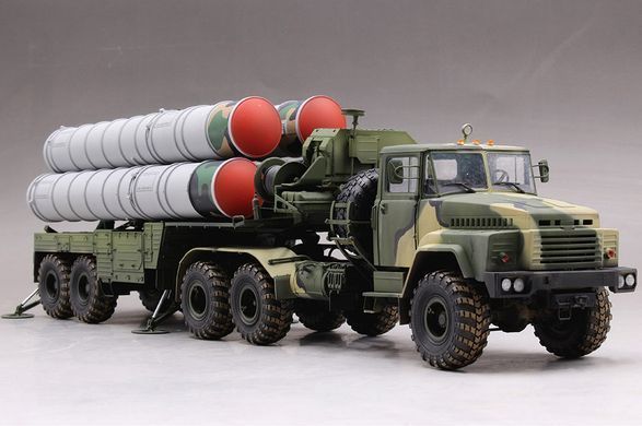 Збірна модель 1:35 тягач КрАЗ-260Б з 5P85TE TEL S-300PMU С-300ПМУ HobbyBoss 85511
