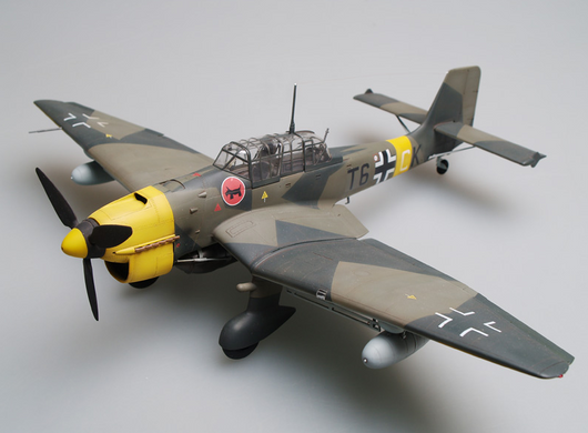Assembled model airplane 1/32 Junkers Ju 87B-2 Trumpeter 03214