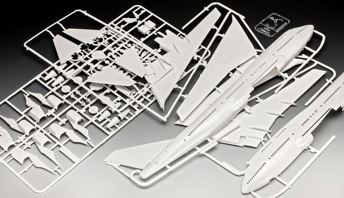 Сборная модель 1:144 авиалайнер Boeing 747-400 "Ed Force One" Revell 03780