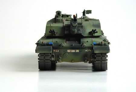 1:35 model kit British Challenger II Trumpeter 00308 British main battle tank