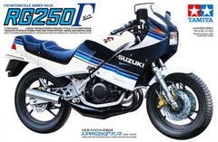 Сборная модель мотоцикла Suzuki RG250 Gamma 1983 Tamiya 14024 1:12