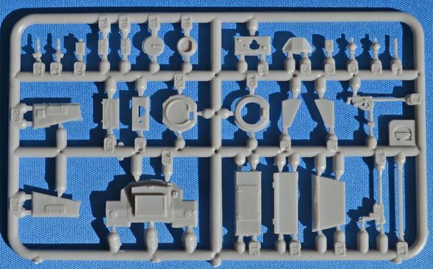 Збірна модель 1:72 легкий броньований автомобіль Eland-90 4x4 ACE 72457